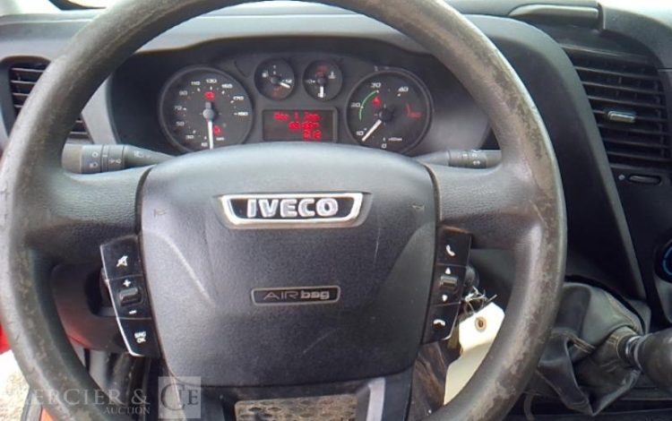 IVECO DAILY 35C13 BENNE SIMPLE CABINE COFFRE  DT-533-NR