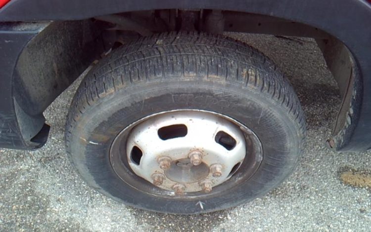 IVECO DAILY 35C13 BENNE SIMPLE CABINE COFFRE  DT-533-NR