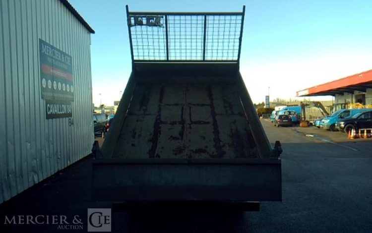 IVECO 35C13 BENNE SIMPLE CABINE COFFRE  EF-183-JA