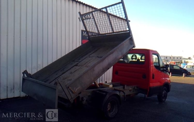 IVECO 35C13 BENNE SIMPLE CABINE COFFRE  EF-183-JA