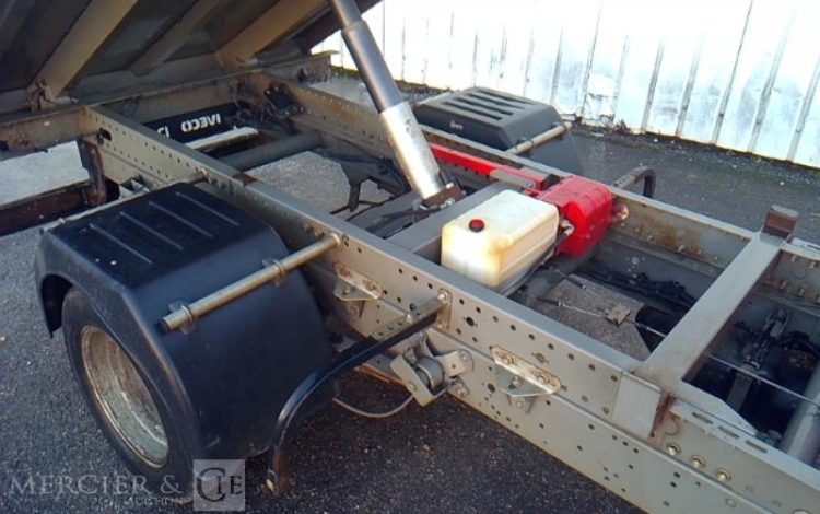 IVECO 35C13 BENNE SIMPLE CABINE COFFRE  EF-183-JA