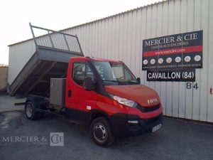 IVECO 35-130 BENNE SIMPLE CABINE COFFRE  EG-301-QX