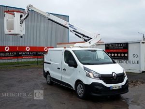 RENAULT TRAFIC 1,6 DCI 16V 120 CV AVEC NACELLE 091F – 9 M – 630 HEURES – ANNEE 2017 BLANC EN-947-BW