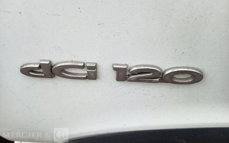 RENAULT TRAFIC 1,6 DCI 16V 120 CV AVEC NACELLE 091F – 9 M – 630 HEURES – ANNEE 2017 BLANC EN-947-BW