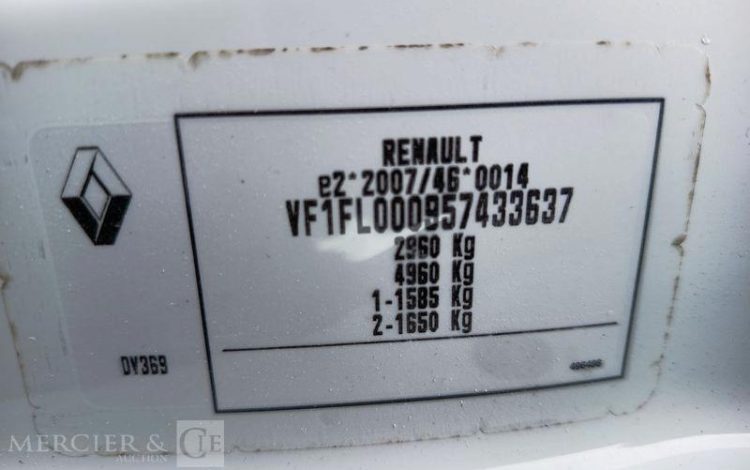 RENAULT TRAFIC 1,6 DCI 16V 120 CV AVEC NACELLE 091F – 9 M – 630 HEURES – ANNEE 2017 BLANC EN-947-BW