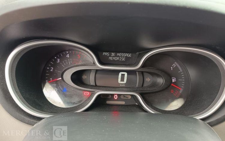 RENAULT TRAFIC 1,6 DCI 16V 120 CV AVEC NACELLE 091F – 9 M – 630 HEURES – ANNEE 2017 BLANC EN-947-BW