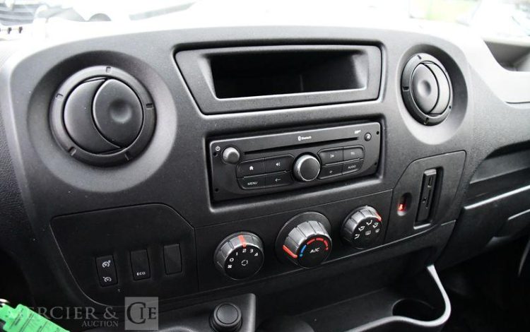 RENAULT FOOD TRUCK FOURGON 2.3 DCI 130 35 L3H2 BLANC EP-924-NH