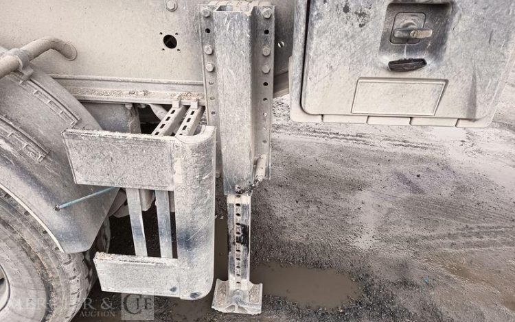 BENALU SEMI REMORQUE BENNE BASCULANTE – 3 ESSIEUX – PTAC 38 TONNES – ANNEE 2017  EQ-235-EH