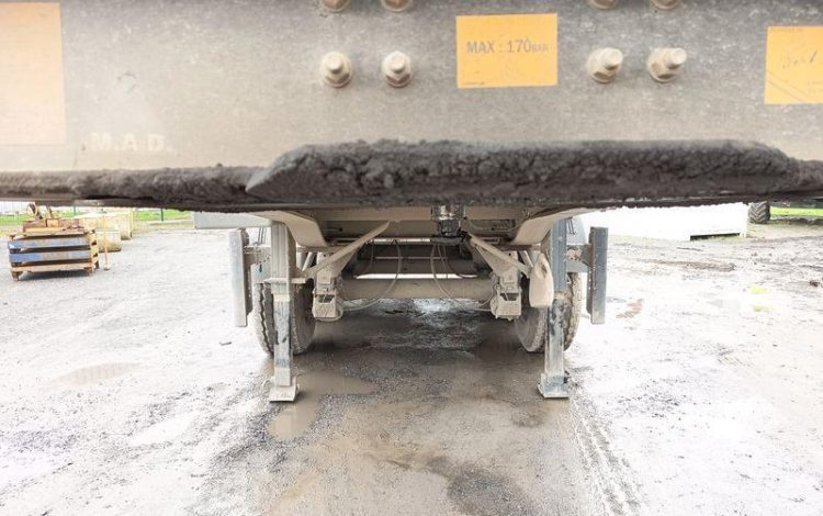 BENALU SEMI REMORQUE BENNE BASCULANTE – 3 ESSIEUX – PTAC 38 TONNES – ANNEE 2017  EQ-235-EH