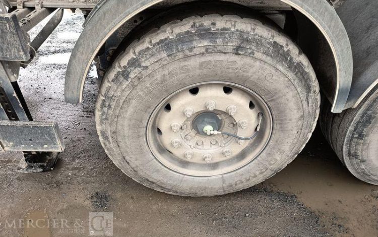 BENALU SEMI REMORQUE BENNE BASCULANTE – 3 ESSIEUX – PTAC 38 TONNES – ANNEE 2017  EQ-235-EH