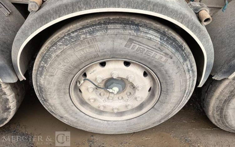 BENALU SEMI REMORQUE BENNE BASCULANTE – 3 ESSIEUX – PTAC 38 TONNES – ANNEE 2017  EQ-235-EH