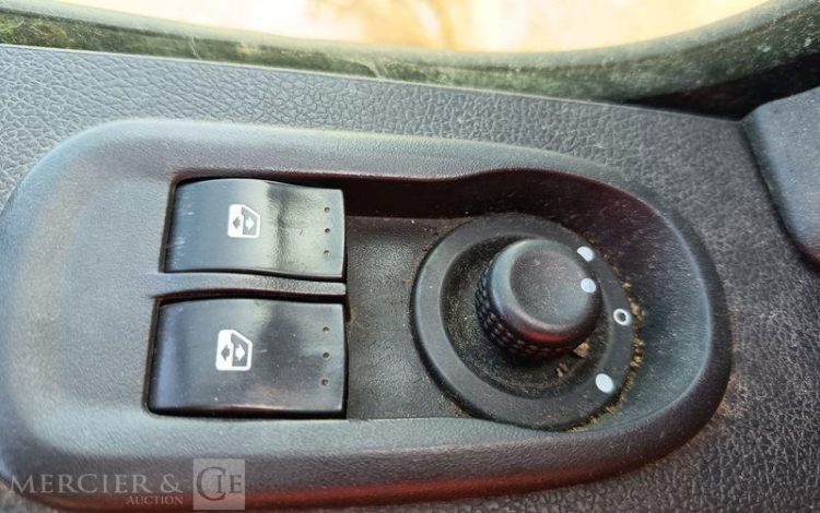 RENAULT MASTER AVEC NACELLE VERSALIFT ETL32-125 12A14M  ET-155-RJ