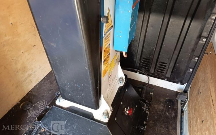 RENAULT MASTER AVEC NACELLE VERSALIFT ETL32-125 12A14M  ET-155-RJ