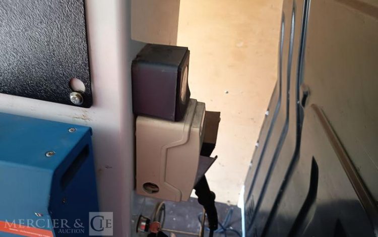 RENAULT MASTER AVEC NACELLE VERSALIFT ETL32-125 12A14M  ET-155-RJ