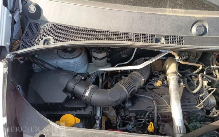 RENAULT MASTER AVEC NACELLE VERSALIFT ETL32-125 12A14M  ET-155-RJ