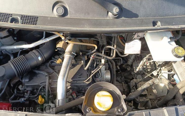 RENAULT MASTER AVEC NACELLE VERSALIFT ETL32-125 12A14M  ET-155-RJ