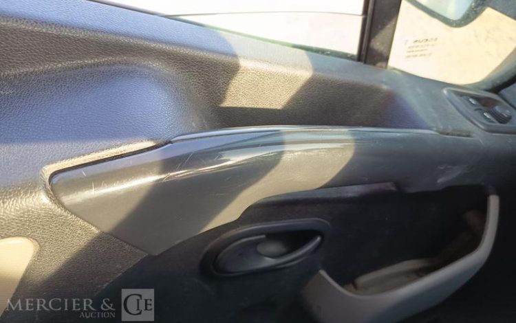 RENAULT MASTER AVEC NACELLE VERSALIFT ETL32-125 12A14M  ET-155-RJ