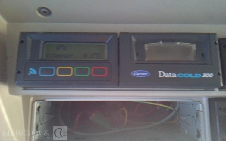 IVECO STRALIS 330E6 CAISSE HAYON FRIGO 6X2 PTAC 26T BLANC EX-153-FB