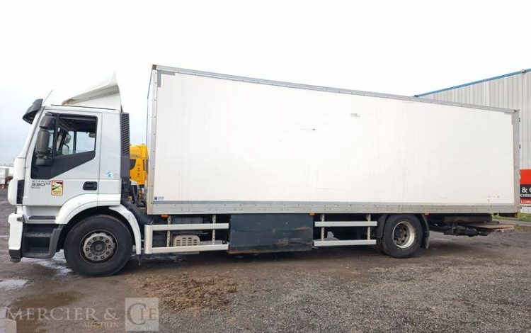 IVECO PORTEUR FOURGON GNC 19T  EX-807-XS