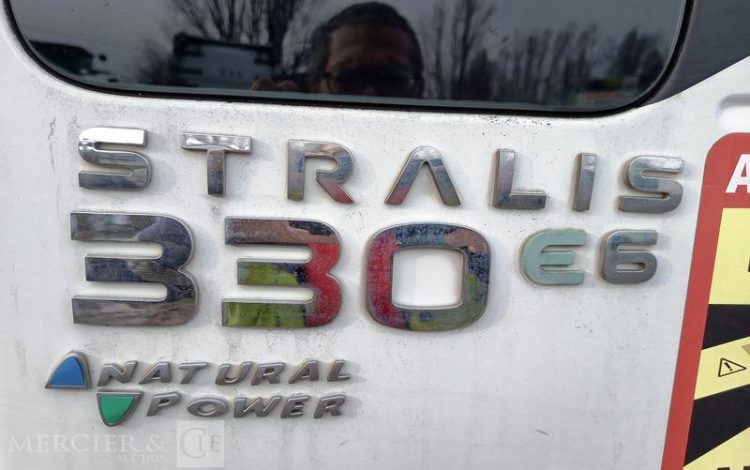 IVECO PORTEUR FOURGON GNC 19T  EX-807-XS