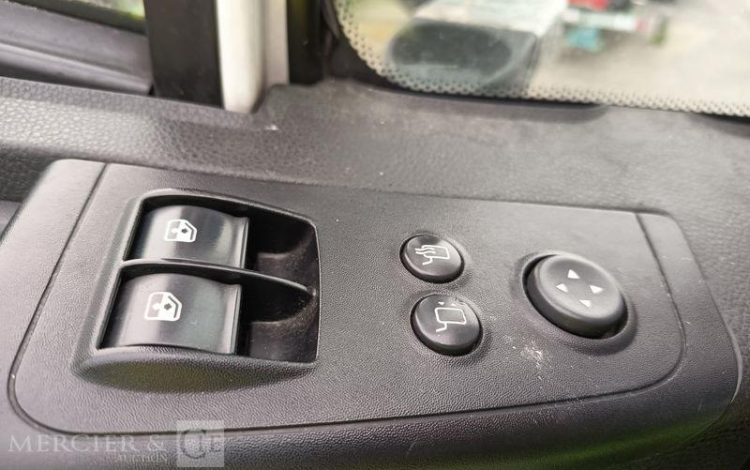 IVECO PORTEUR FOURGON GNC 19T  EX-807-XS