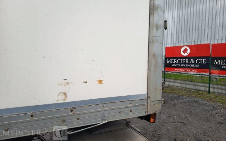 IVECO PORTEUR FOURGON GNC 19T  EX-807-XS