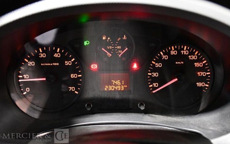 PEUGEOT PARTNER 1.6 BLUEHDI 100ch M PREMIUM PACK BLANC FA-077-CH