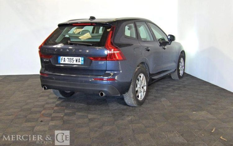 VOLVO XC60 2.0 D4 190ch MOMENTUM GEARTRONIC GRIS FA-785-WA
