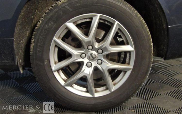 VOLVO XC60 2.0 D4 190ch MOMENTUM GEARTRONIC GRIS FA-785-WA