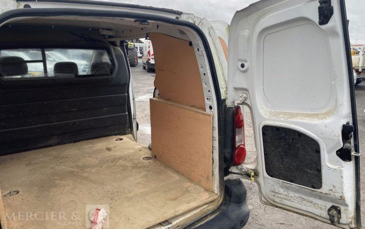 PEUGEOT PARTNER STD 100CH PACK BLANC FB-073-HS