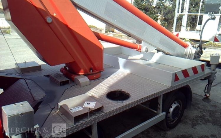 MULTITEL DAILY AVEC NACELLE MULTITEL MT222 22M  FC-052-AD