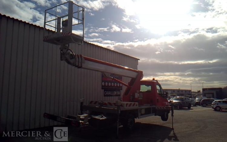 MULTITEL DAILY AVEC NACELLE MULTITEL MT222 22M  FC-052-AD