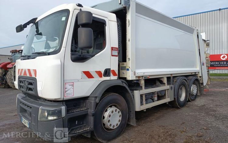 RENAULT D WIDE  FC-134-TY