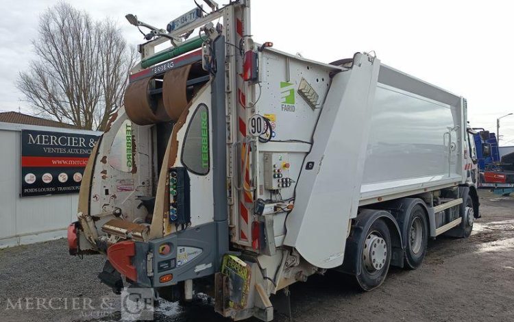 RENAULT D WIDE  FC-134-TY