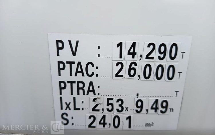 RENAULT D WIDE  FC-134-TY