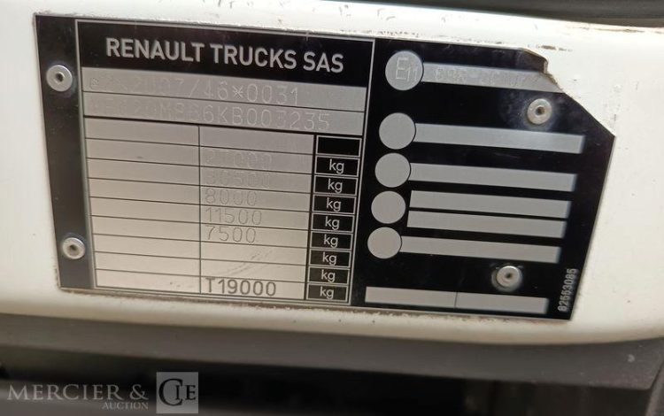 RENAULT D WIDE  FC-134-TY