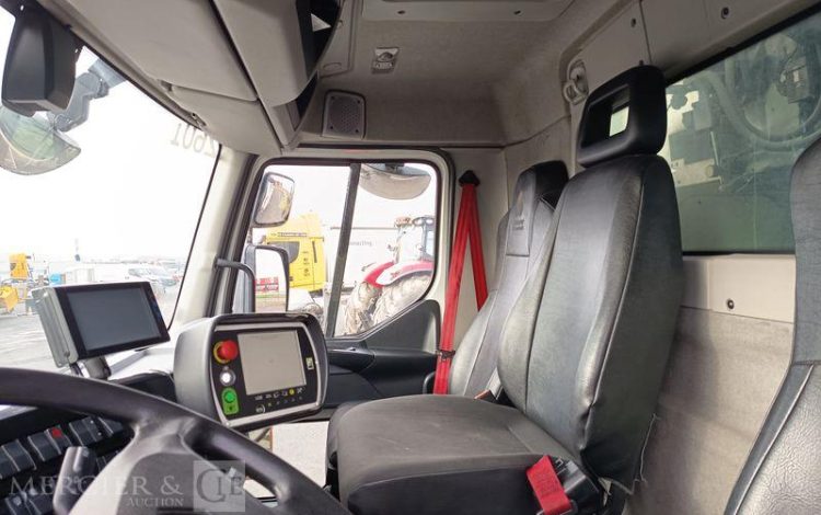 RENAULT D WIDE  FC-134-TY