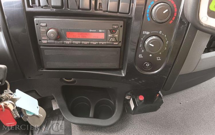 RENAULT D WIDE  FC-134-TY