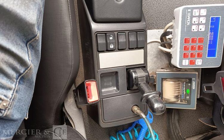 RENAULT D WIDE  FC-134-TY