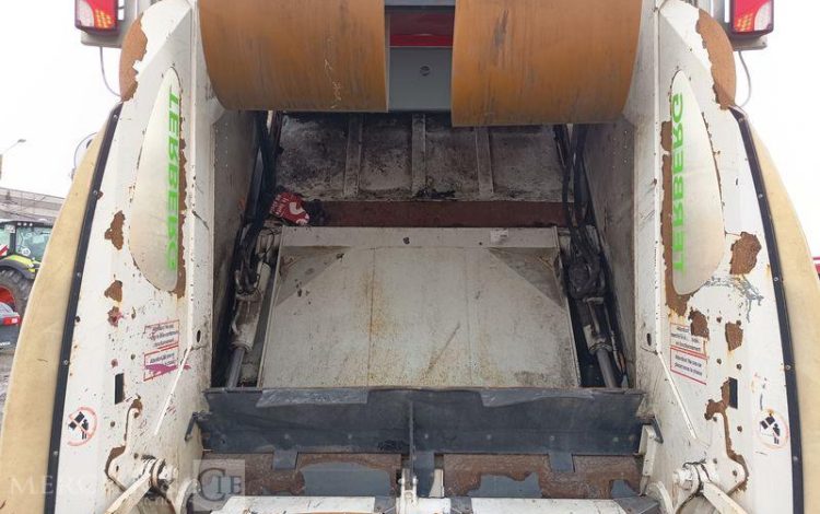 RENAULT D WIDE  FC-134-TY