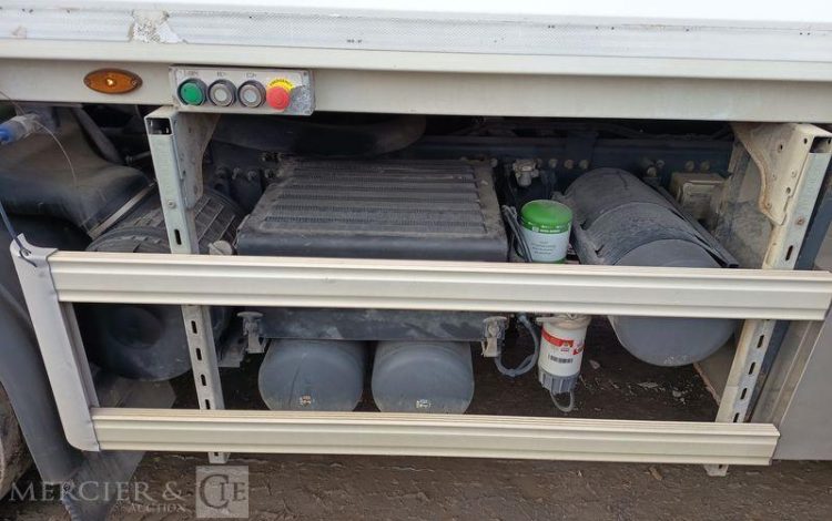 RENAULT D WIDE  FC-134-TY