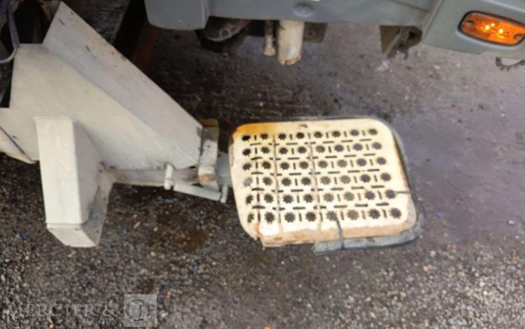 RENAULT D WIDE  FC-134-TY