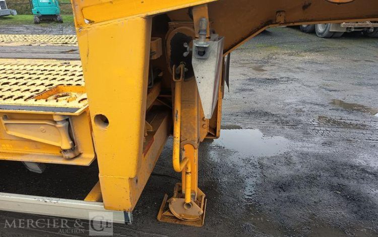 LOUAULT SEMI REMORQUE PORTE ENGIN SR34 3 ESSIEUX – PTAC 45 TONNES –  FC-354-HY