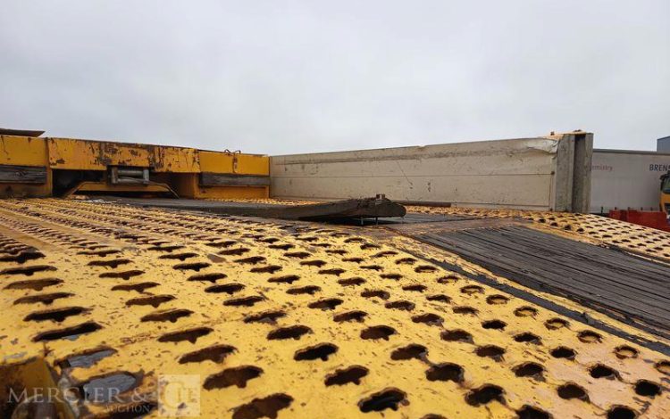 LOUAULT SEMI REMORQUE PORTE ENGIN SR34 3 ESSIEUX – PTAC 45 TONNES –  FC-354-HY
