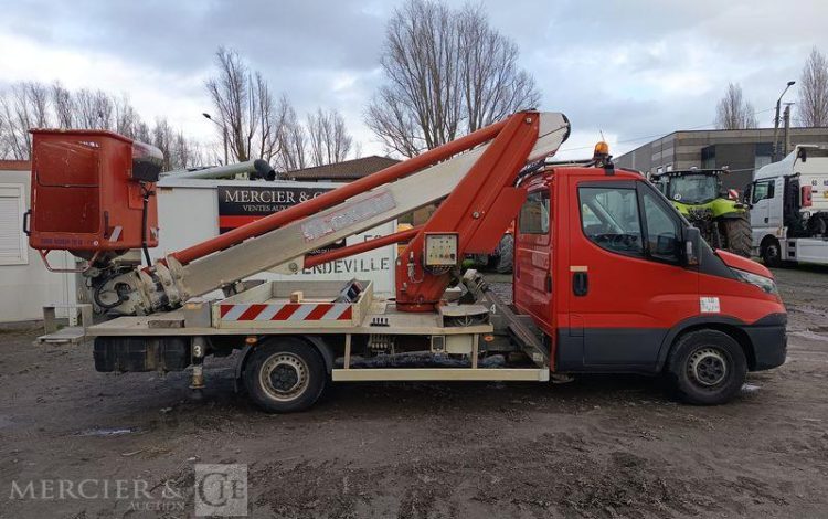 MULTITEL DAILY AVEC NACELLE MULTITEL MT202DS 20M  FE-735-KZ