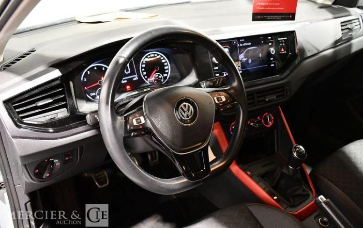 VOLKSWAGEN POLO 1.0 TSI 95ch CONNECT GRIS FF-524-DS