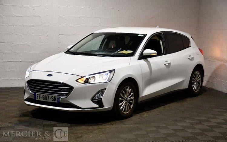 FORD FOCUS 1.0 SCTI ECOBOOST 125ch TITANIUM BLANC FF-607-SN