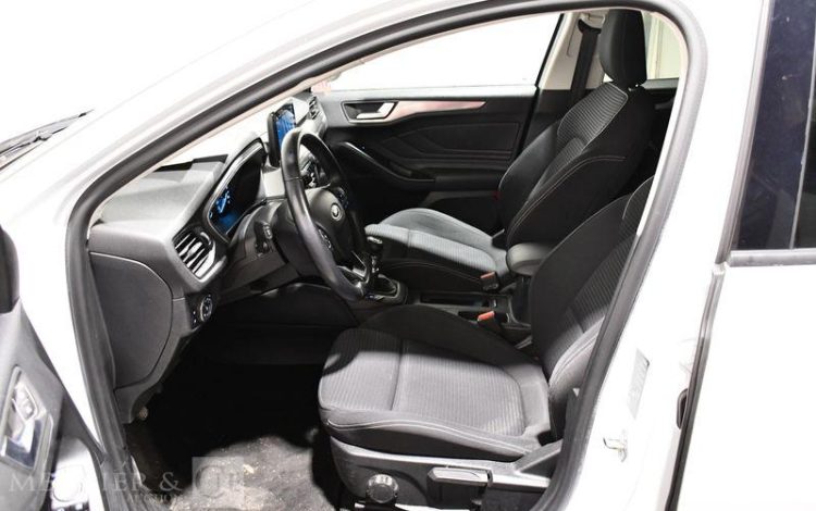 FORD FOCUS 1.0 SCTI ECOBOOST 125ch TITANIUM BLANC FF-607-SN