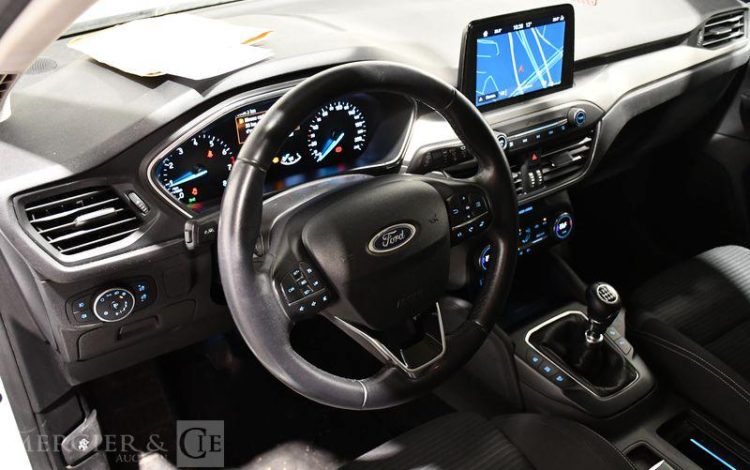 FORD FOCUS 1.0 SCTI ECOBOOST 125ch TITANIUM BLANC FF-607-SN