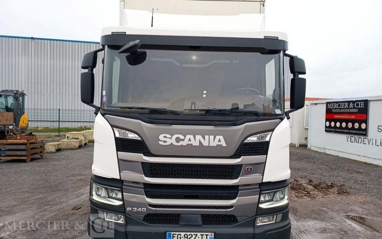 SCANIA PORTEUR FOURGON GNC 19T  FG-927-TT